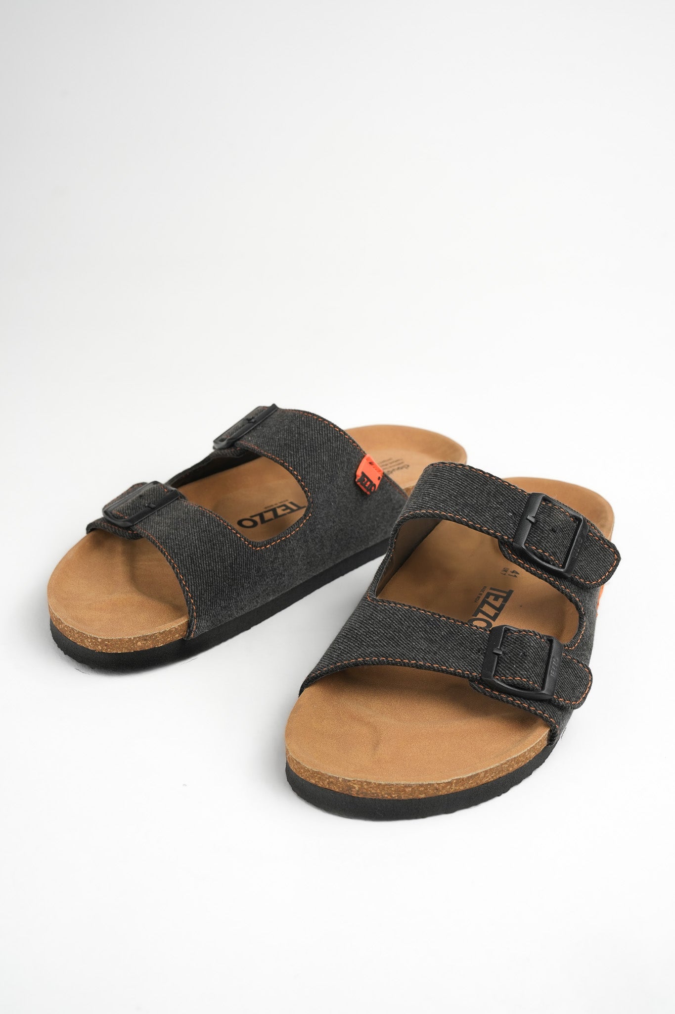 AMBASSADOR - CHARCOAL BLACK